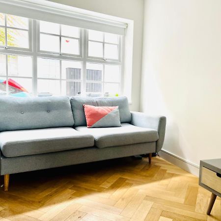 Stylish 1 Bedroom Designer Apartment 런던 외부 사진